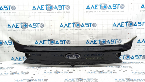 Накладка двери багажника Ford Edge 19-24 SE с черным молдингом и эмблемой, надорван уплотнитель