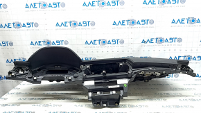 Торпедо передняя панель с AIRBAG Audi Q5 80A 20-24 черная, царапины