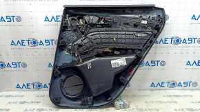 Обшивка двери карточка задняя левая Audi Q5 80A 21-24 черная с бежевой кожей, молдинг под дерево, с ручкой, подлокотник кожа бежевая, царапины