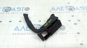 Фишка на блок ECU компьютер двигателя Audi Q5 80A 21-24 MHEV правая