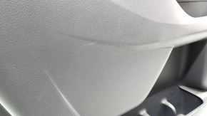 Обшивка двери карточка передняя левая Toyota Sienna 21-26 темно-серая с серым, подлокотник кожа темно-серый, с ручкой, потерта