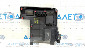 Накладка колени водителя Toyota Sienna 21-26 темно-серая, потерта