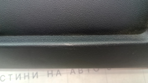Накладка пассажирского сидения задняя Tesla Model Y 20-25 черная, царапины