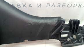 Кронштейн накладки водительского сидения боковой правой Tesla Model Y 20-25 черный, затертый