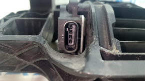 Жалюзи дефлектор радиатора верхний Audi E-Tron 19-23 с актуатором