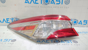 Фонарь внешний крыло левый Toyota Camry v70 18-20 галоген, светлый