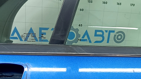 Дверь в сборе передняя левая Porsche Macan 15-18 keyless, синий M5J, тычки, потерт молдинг, вмятины на молдинге