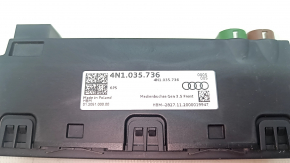 USB Hub центральной консоли Audi E-Tron 19-23 передний