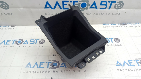 Вещевое отделение подлокотника Audi E-Tron 19-23