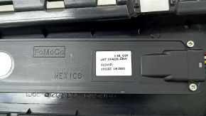 Накладка двери боковая передняя левая Ford Escape MK4 20-26 под код, царапины, в клее