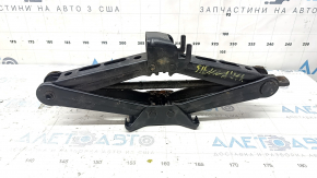 Домкрат Toyota Sienna 21-26