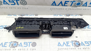 Дефлектор воздуховода передней панели центральный Audi E-Tron 19-23