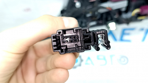 Накладка передней панели правая BMW X5 G05 19-23 серая, с подсветкой, царапины на хроме, вмятина