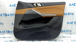 Обшивка двери карточка передняя правая BMW X5 G05 19-23 кожа schwarz/коричневая COGNAC вставка серая, подлокотник кожа коричневая COGNAC, с ручкой и накладками, царапины