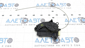 Доводчик двери багажника нижний правый BMW X5 G05 19-26 оборван трос