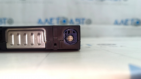 USB Hub центральной консоли Audi E-Tron 19-23 задний