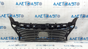 Решетка радиатора grill Lexus ES300h ES350 13-15 дорест, надломано крепление, песок