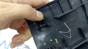 Ornamente prag interior spate dreapta Nissan Murano z52 17-24 negru, 3 dungi, zgârieturi