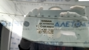 Дверь багажника голая со стеклом Nissan Murano z52 20-24 тонировка, синий RAY, вмятина, царапины на стекле