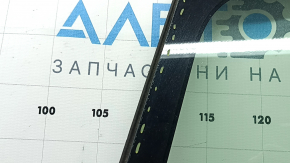 Лобовое стекло Toyota Prius V 12-17 воздух по кромке, песок