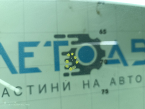Лобовое стекло Toyota Prius V 12-17 воздух по кромке, песок