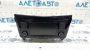 Монитор, дисплей, навигация Nissan Rogue 18-20 вздулась краска