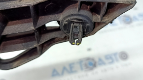 Крепление переднего бампера правое Toyota Prius V 12-17 трещина в креплении, сломана защелка