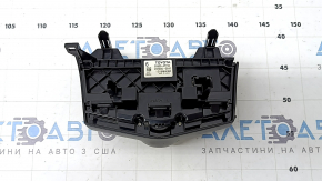 Управление климат-контролем Toyota Prius V 12-14 царапины на стекле