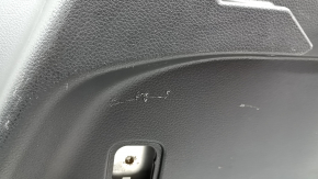 Обшивка арки правая Nissan Rogue 17-20 черный под 2 ряда, царапины с накладкой