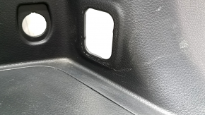 Обшивка арки правая Nissan Rogue 17-20 черный под 2 ряда, царапины с накладкой