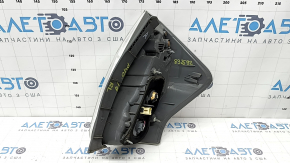 Фонарь левый Toyota Prius V 12-14 дорест, царапины