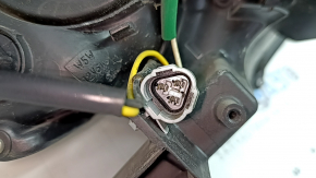 Фара передняя левая Toyota Prius V 12-14, дорест, галоген, под полировку