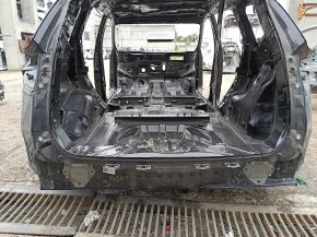 Задняя панель Nissan Rogue 21-26 на кузове, черная