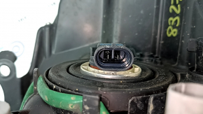 Фара передняя правая Toyota Prius V 12-14, дорест, галоген, под полировку