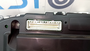 Щиток приборов Toyota Prius V 12-17 usa 135к царапины