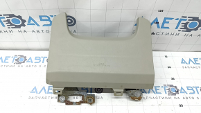 Подушка безопасности airbag коленная водительская левая Toyota Prius V 12-17 бежевая, ржавый пиропатрон