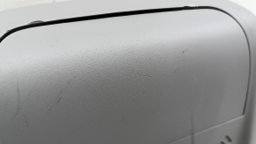 Плафон освещения передний Chevrolet Equinox 18-24 серый, без панорамы с кнопкой SOS, царапины, надломаны крепления
