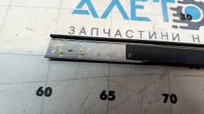 Молдинг двери верхний задний правый Nissan Leaf 13-17 мат, царапины, отсутствуют крепления