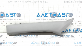 Ornamente montant față stânga Chevrolet Equinox 18-24 gri, zgârieturi