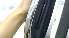 Решетка радиатора grill правая BMW X3 G01 18-21 ноздря, хром обрамление+ серая решетка, сломано крепление, песок