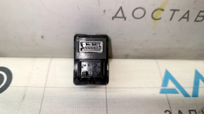 USB Hub, AUX Nissan Altima 13-18