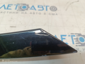 Молдинг решетки радиатора правый Honda Civic X FC 16-21 черный глянец, потертый, потеки краски