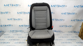 Пассажирское сидение Chevrolet Equinox 22-24 без airbag, механич, ткань комбинированное черно-серое, под химчистку, отрезана фишка