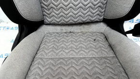Пассажирское сидение Chevrolet Equinox 22-24 без airbag, механич, ткань комбинированное черно-серое, под химчистку, отрезана фишка