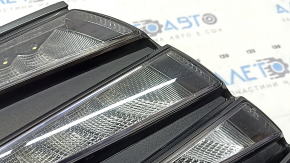 Дневной ходовой огонь DRL в сборе правый Hyundai Tucson 22-26 LED, серый, надломано крепление, песок