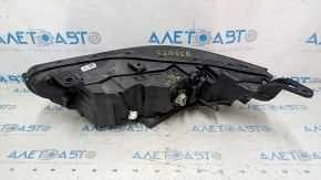 Фара передняя правая Honda Accord 23-26 LED