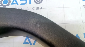 Обшивка двери багажника левая Lexus CT200h 11-17 черная, затерта, вмятина