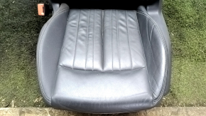 Водительское сидение Audi E-Tron 19-23 с airbag, электрическое, подогрев, кожа темно-серая, с подголовником, потрескана кожа на боковинке