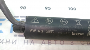 Амортизатор двери багажника правый Audi E-Tron 19-23 электро, сломано крепление