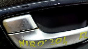Обшивка двери карточка передняя левая Kia Niro 17-22 серая, черная глянцевая вставка, подлокотник кожа, царапины, под чистку